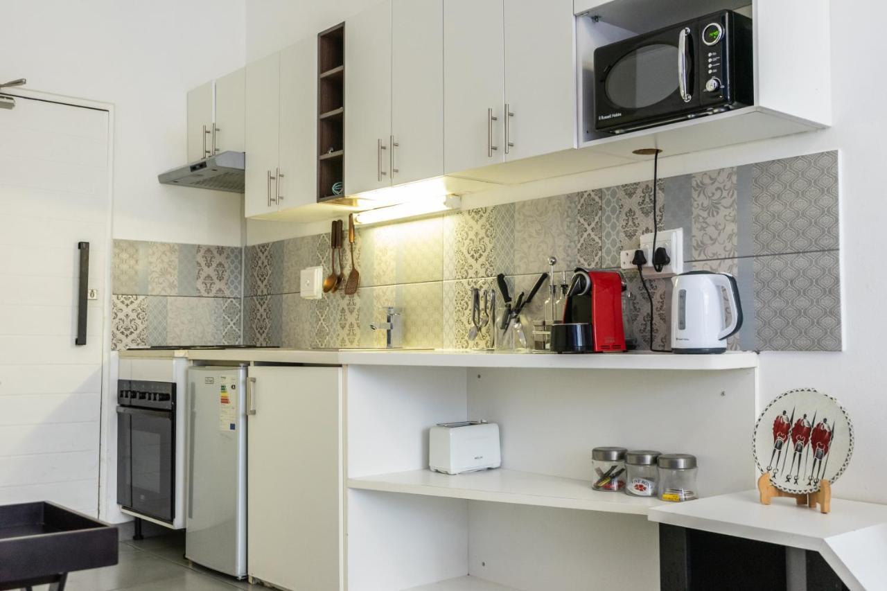 Stunning Maboneng Precinct Studio Apartment At 12 Decades Building Йоганнесбурґ Екстер'єр фото